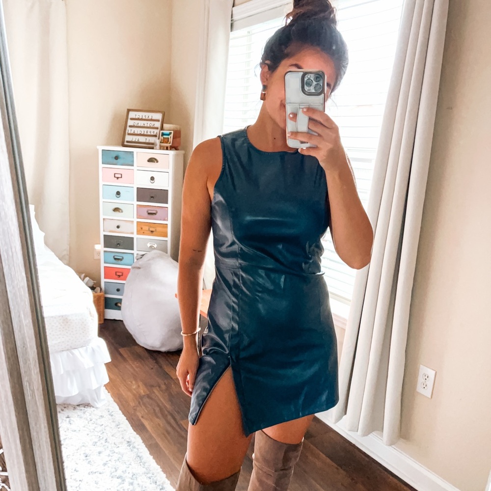 (glam) NEW navy faux leather sleeveless mini-dress with versatile thigh zipper